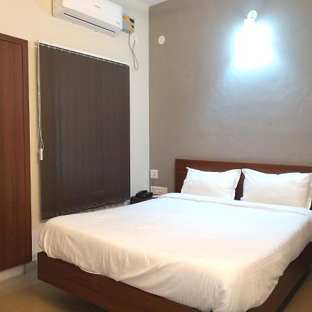 Aspire Maradu Otel Kochi Dış mekan fotoğraf