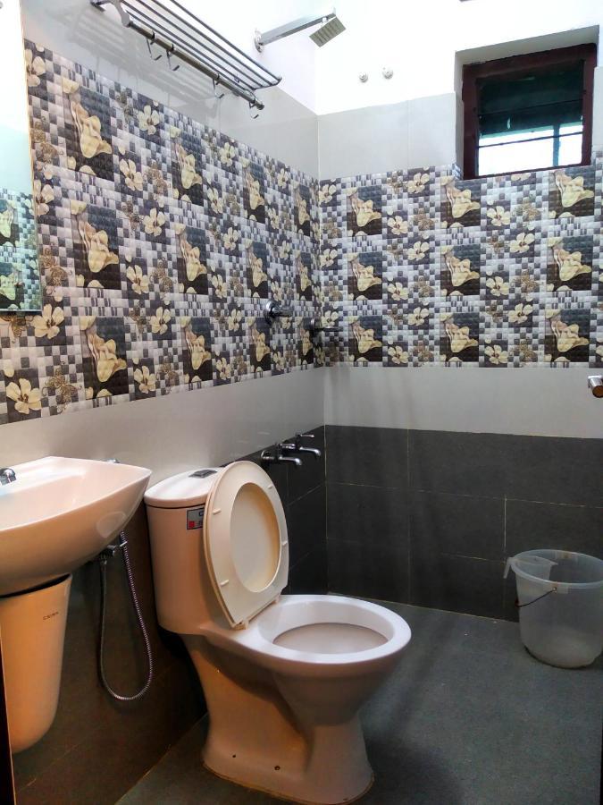 Aspire Maradu Otel Kochi Dış mekan fotoğraf