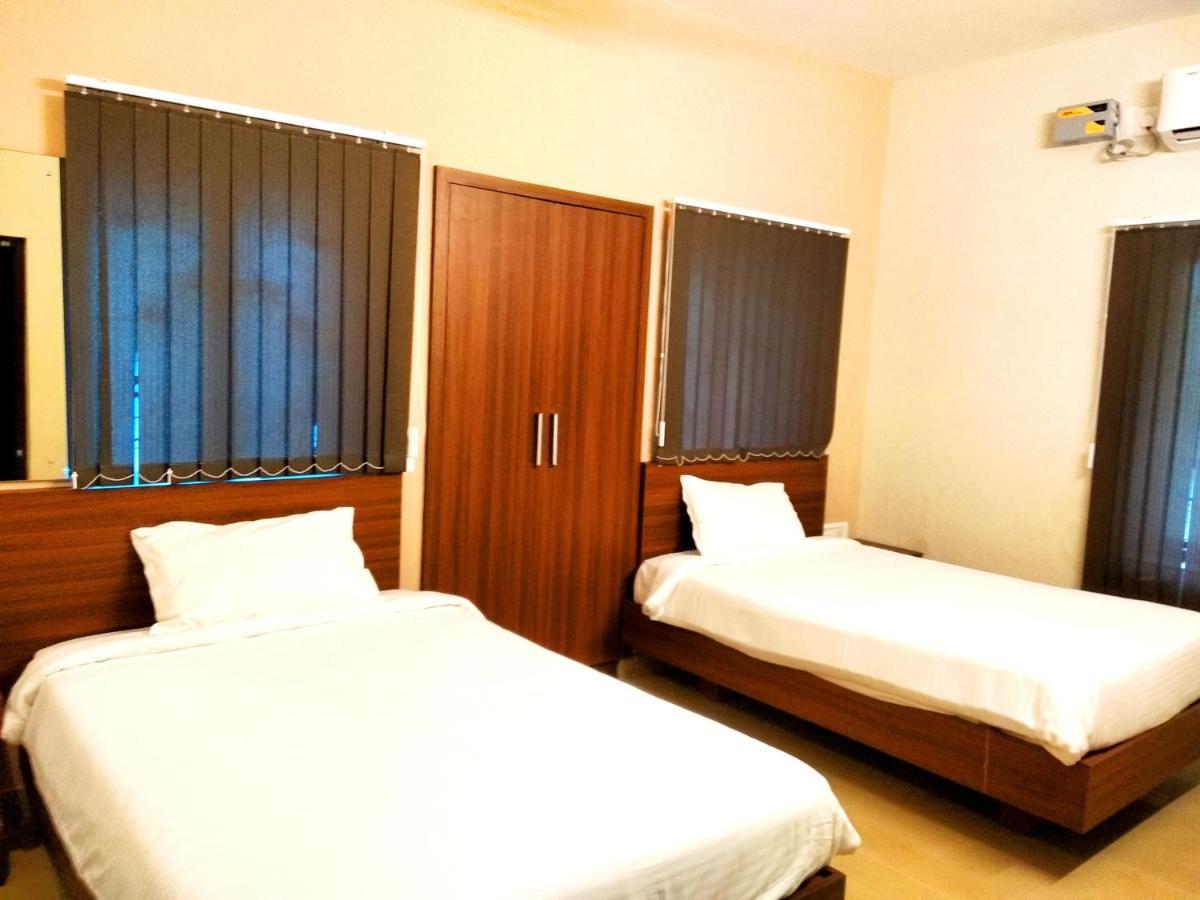 Aspire Maradu Otel Kochi Dış mekan fotoğraf