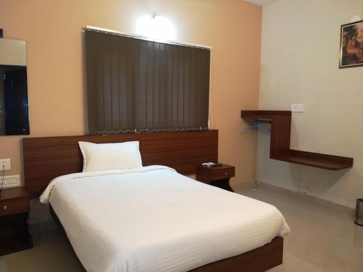 Aspire Maradu Otel Kochi Dış mekan fotoğraf